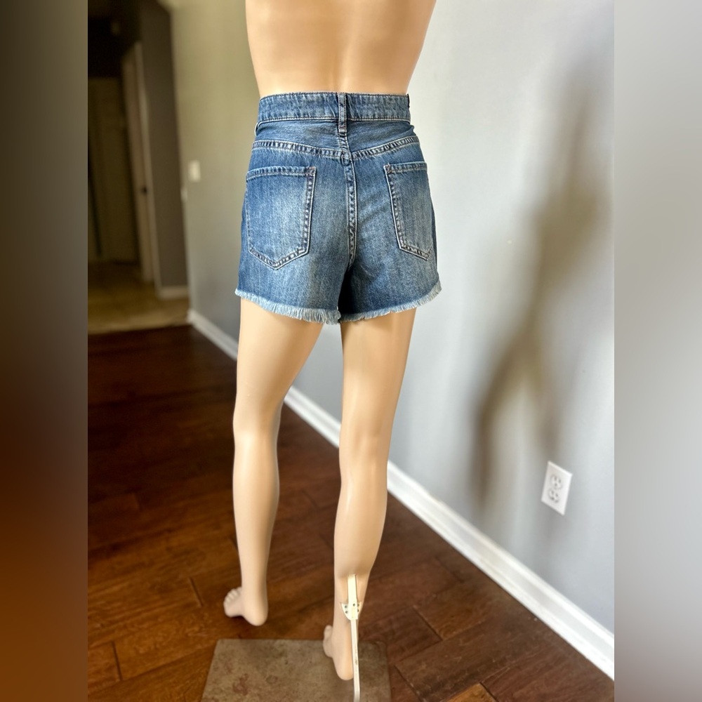 NWT William Rast Distressed Denim Shorts - Picture 5 of 10